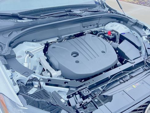 New 2026 Volvo XC60 B5 Plus w/ Protection Package Premier image 27