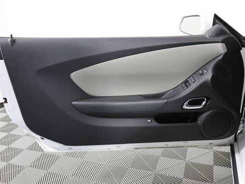 Used 2015 Chevrolet Camaro LS RWD image 12