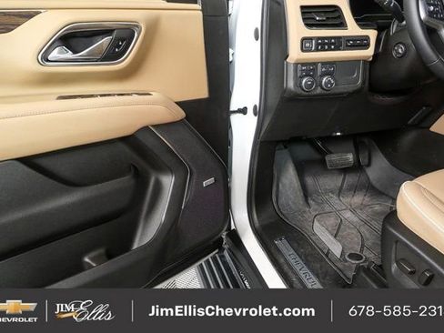 Used 2023 Chevrolet Tahoe Premier image 9