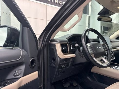 Used 2022 Ford Expedition Max Limited AWD/4WD image 35