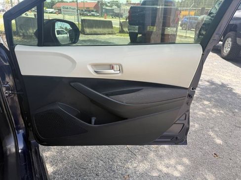 Used 2021 Toyota Corolla LE w/ Carpet Mat Package (TMS) FWD image 34