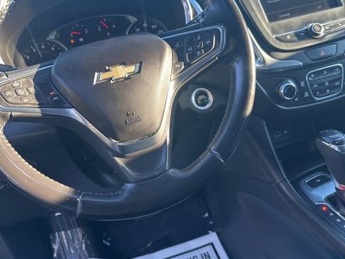 Used 2020 Chevrolet Equinox LT image 24