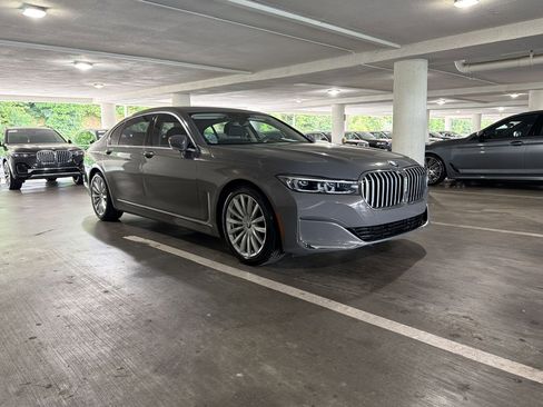 Used 2020 BMW 740i RWD image 6
