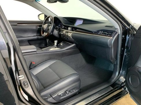Used 2018 Lexus ES 350 image 25