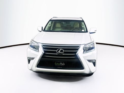 Used 2017 Lexus GX 460 Premium w/ Premium Package AWD/4WD image 2