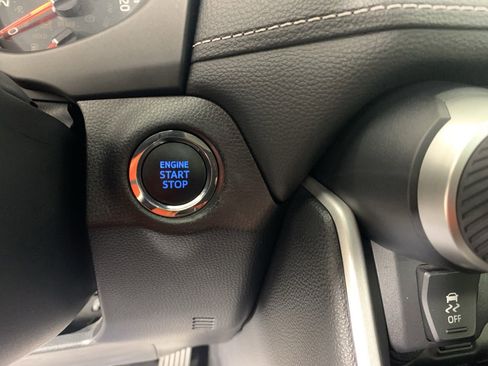 Used 2021 Toyota RAV4 XLE w/ Convenience Package image 17