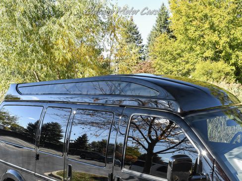 Used 2021 GMC Savana 2500 image 33