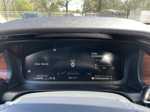 Used 2023 Lincoln Aviator Reserve w/ Equipment Group 201A image 17