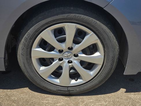 Used 2021 Toyota Corolla LE FWD image 7
