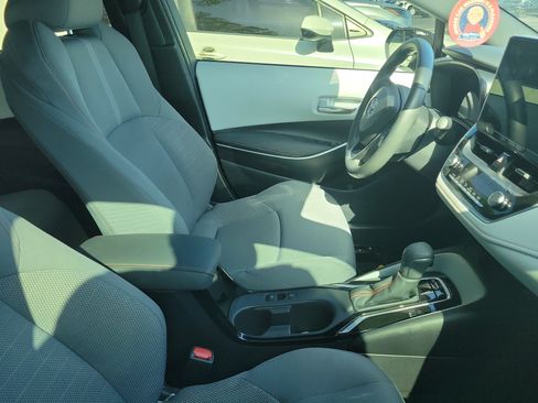 Used 2025 Toyota Corolla FX w/ Convenience Package FWD image 9
