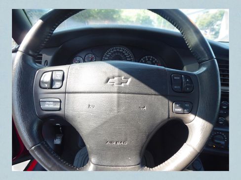 Used 2004 Chevrolet Monte Carlo SS w/ Dale Earnhardt Jr. Package image 12