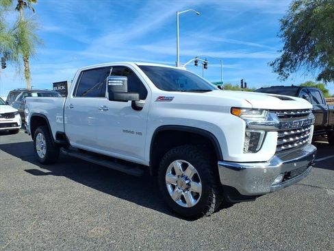 Used 2021 Chevrolet Silverado 2500 LTZ w/ LTZ Premium Package image 3