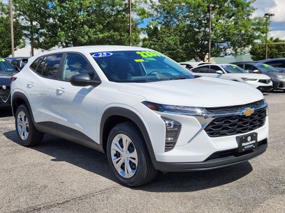 Used 2025 Chevrolet Trax LS