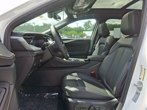 New 2026 Jeep Cherokee Limited AWD/4WD image 9