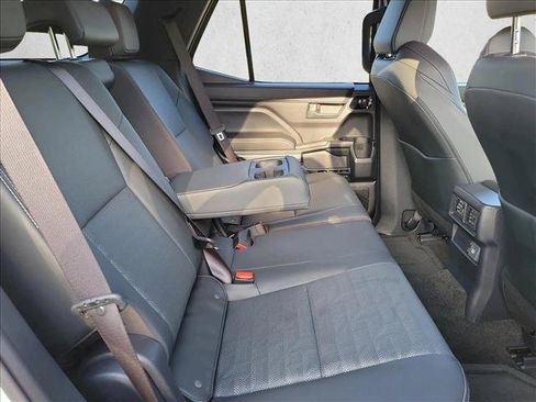 Used 2026 Toyota 4Runner TRD Off-Road Premium AWD/4WD image 16