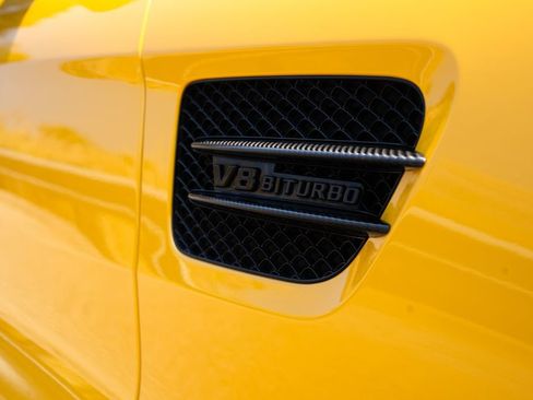 Used 2018 Mercedes-Benz AMG GT C image 16