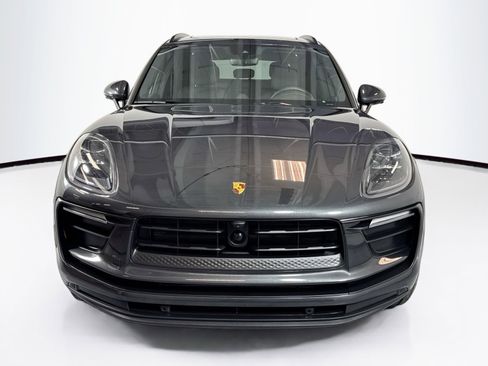 Certified 2025 Porsche Macan AWD/4WD image 6