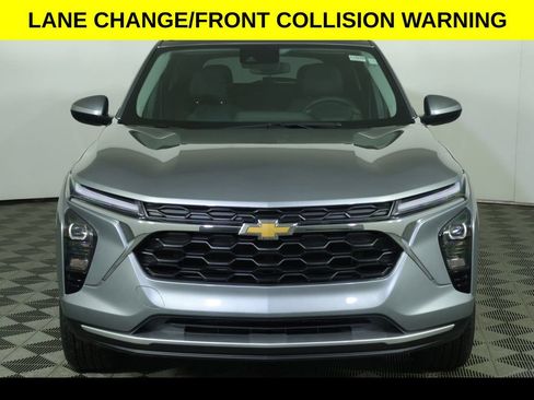 New 2026 Chevrolet Trax LT w/ Driver Confidence Package image 9