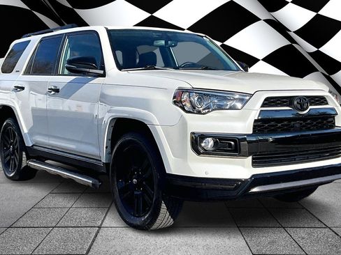 Used 2019 Toyota 4Runner Limited image 11