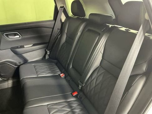 New 2026 Nissan Rogue Platinum w/ Platinum Premium Package image 13