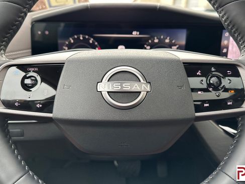 Used 2025 Nissan Murano Platinum image 28