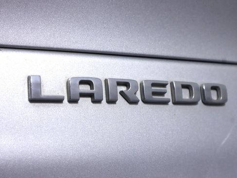 Used 2021 Jeep Grand Cherokee L Laredo w/ Luxury Tech Group I AWD/4WD image 41
