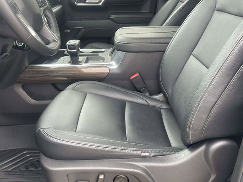 Used 2024 Chevrolet Silverado 1500 LT Trail Boss w/ Convenience Package II AWD/4WD image 12