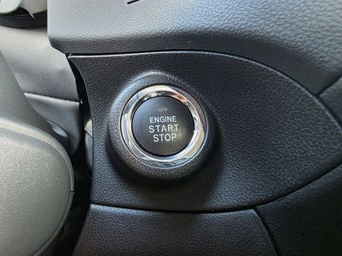 Used 2024 Subaru Ascent Premium w/ Convenience Package image 23