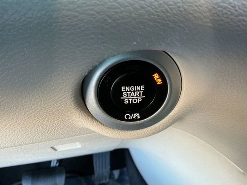 Used 2023 Chrysler Voyager LX FWD image 47