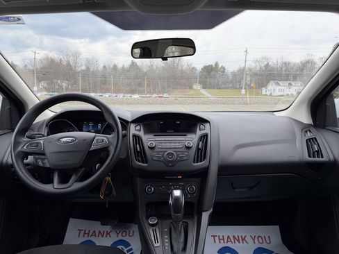 Used 2016 Ford Focus SE FWD image 15