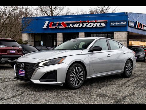 Used 2024 Nissan Altima 2.5 SV image 1