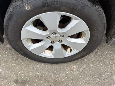 Used 2012 Subaru Outback 2.5i Premium image 3