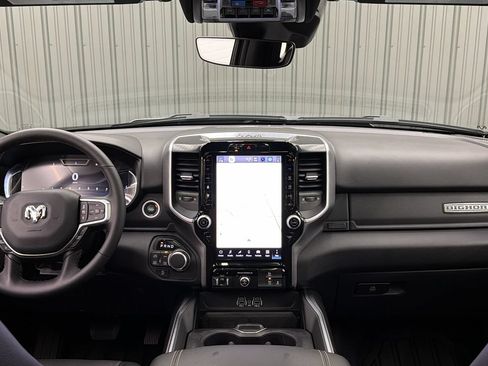 Used 2025 RAM 1500 Big Horn AWD/4WD image 37