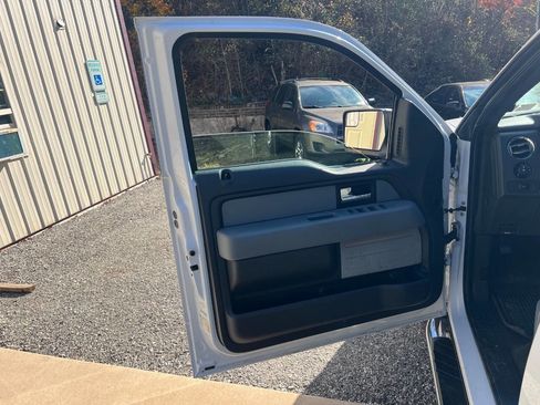 Used 2013 Ford F150 XLT w/ Luxury Equipment Group image 23