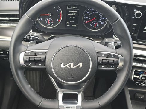Used 2023 Kia K5 GT image 15