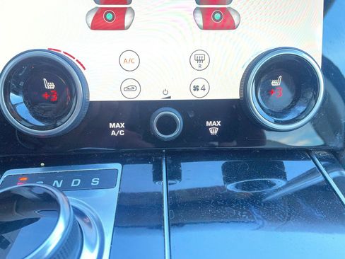 Used 2021 Land Rover Range Rover P525 Westminster Edition LWB image 30