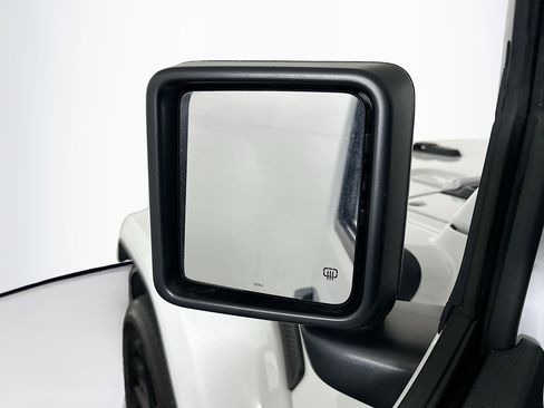 Used 2023 Jeep Wrangler Sahara w/ Cold Weather Group image 16