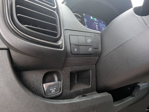 New 2025 RAM ProMaster 3500 FWD image 19