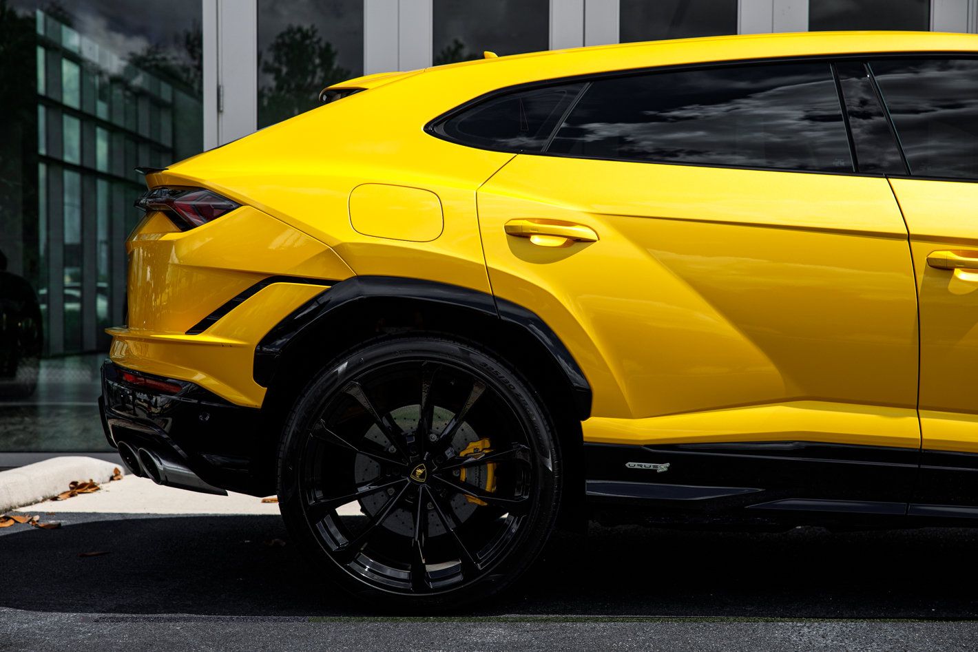 Used 2024 Lamborghini Urus S AWD/4WD image 19