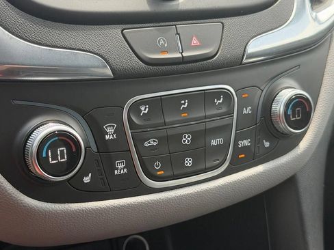 Used 2023 Chevrolet Equinox LT w/ Driver Convenience Package FWD image 25