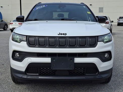 Used 2022 Jeep Compass Latitude w/ Convenience Group AWD/4WD image 5