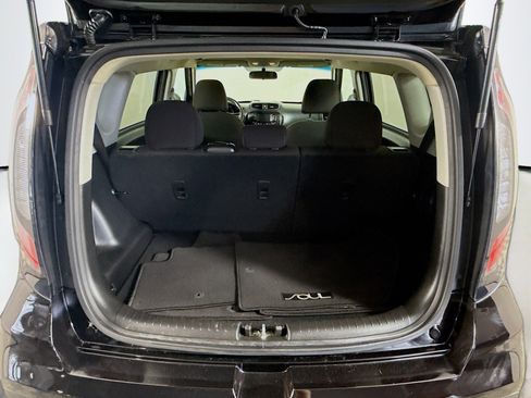 Used 2019 Kia Soul Base image 34