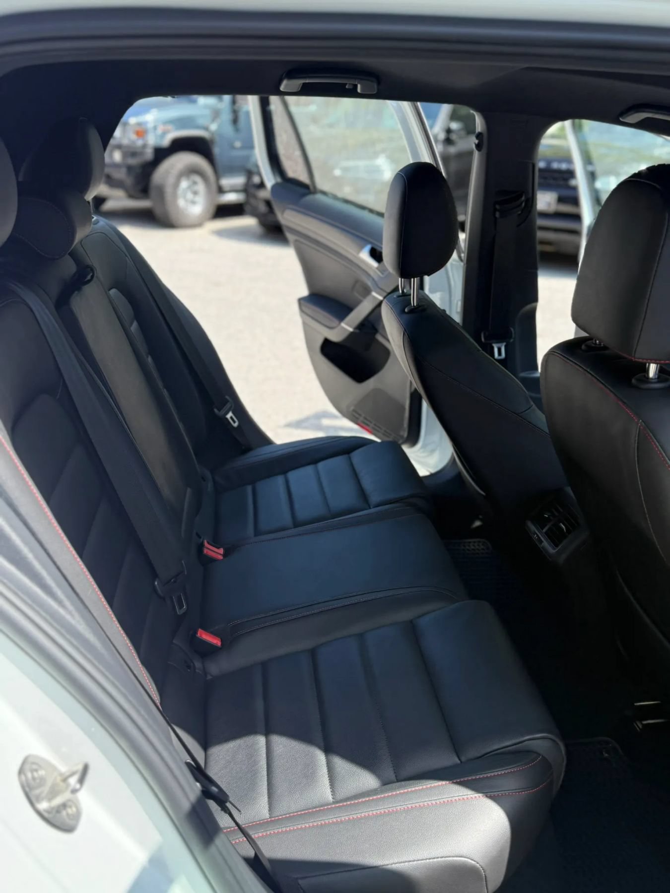 Used 2021 Volkswagen GTI SE FWD image 13