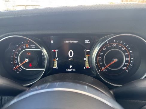 Used 2023 Jeep Gladiator Overland image 15