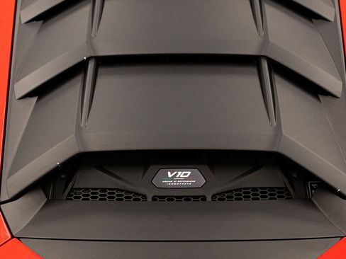 Used 2023 Lamborghini Huracan Sterrato image 15