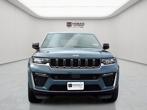 New 2026 Jeep Grand Cherokee Limited image 8