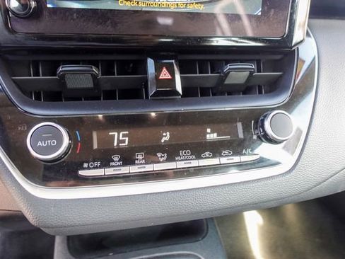 Certified 2023 Toyota Corolla LE image 21