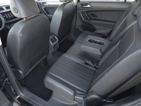 Used 2024 Volkswagen Tiguan Wolfsburg Edition image 30