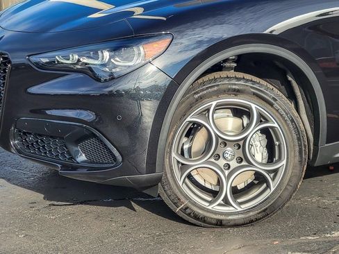 New 2025 Alfa Romeo Stelvio Sprint w/ Convenience Package image 3