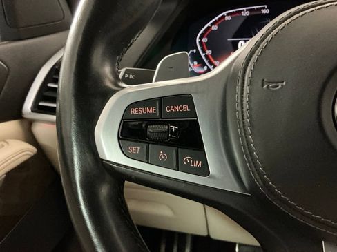 Used 2022 BMW X5 xDrive40i w/ M Sport Package AWD/4WD image 15